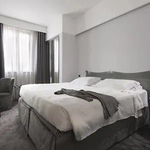4* Ξενοδοχείο Berna