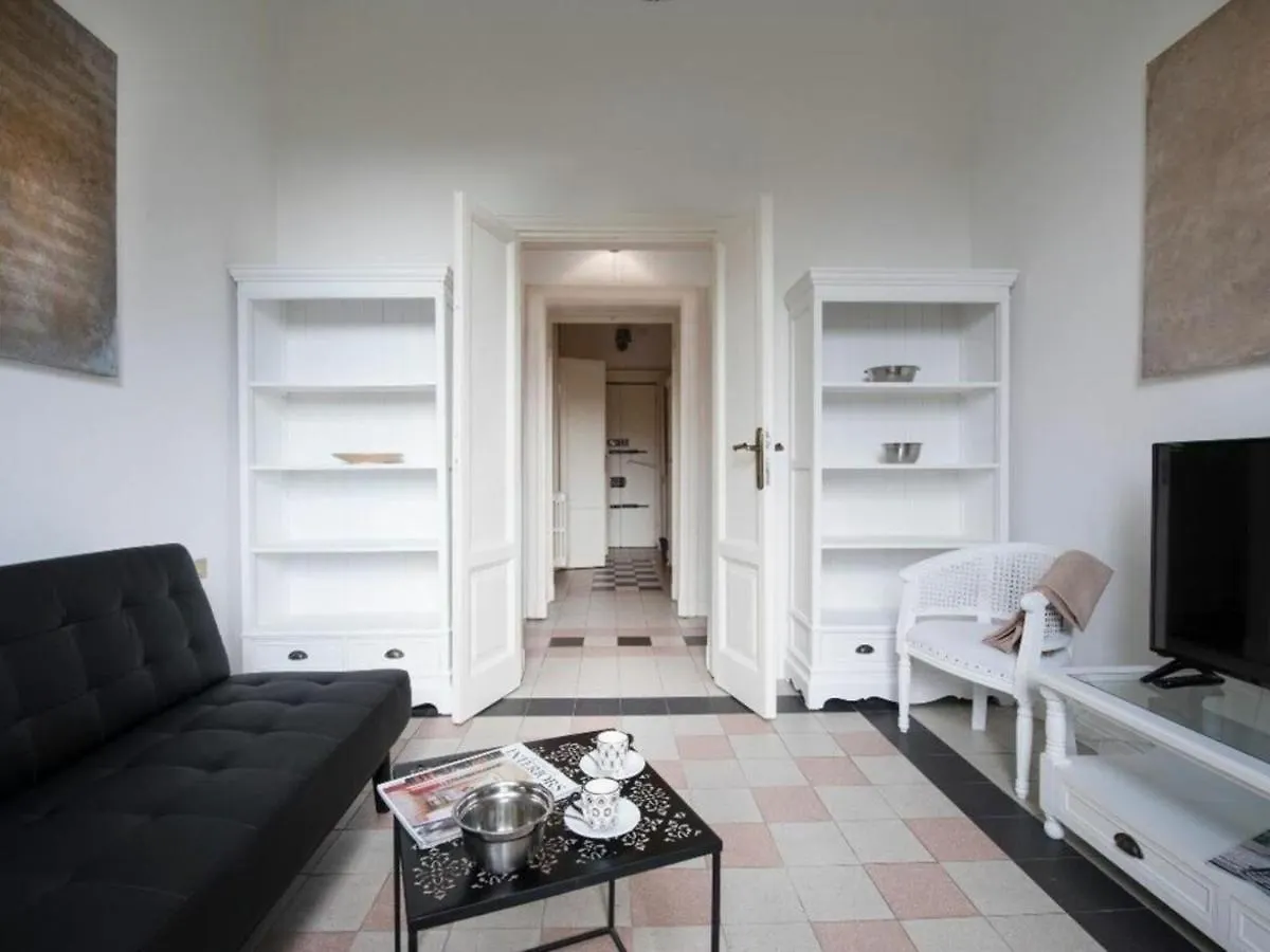 Bacone Liberty Vittoria By Halldis Milan
