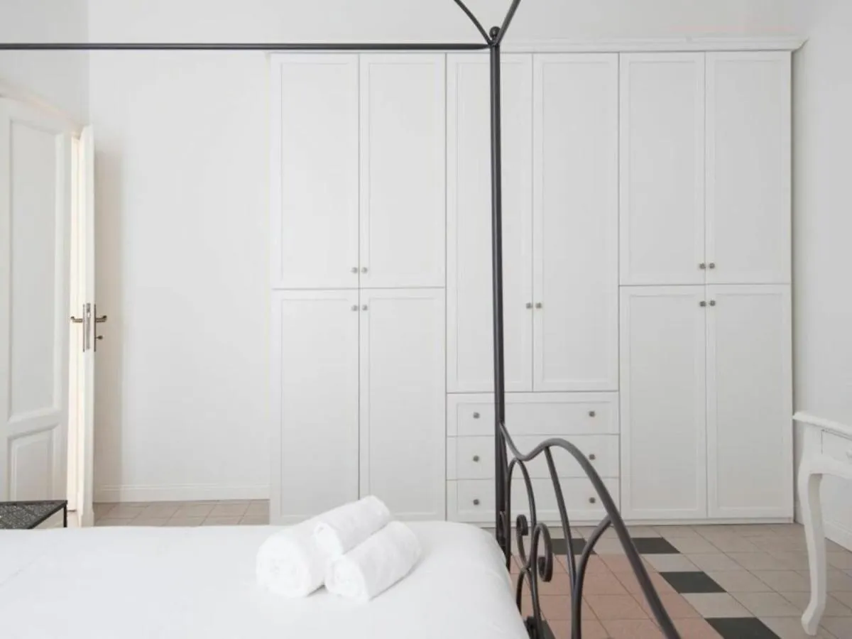 Bacone Liberty Vittoria By Halldis Milan