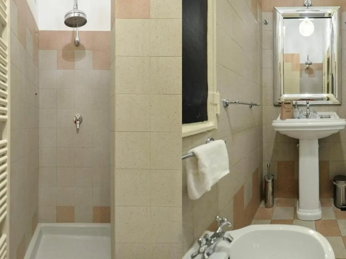 Apartment Bacone Liberty Vittoria By Halldis Milan