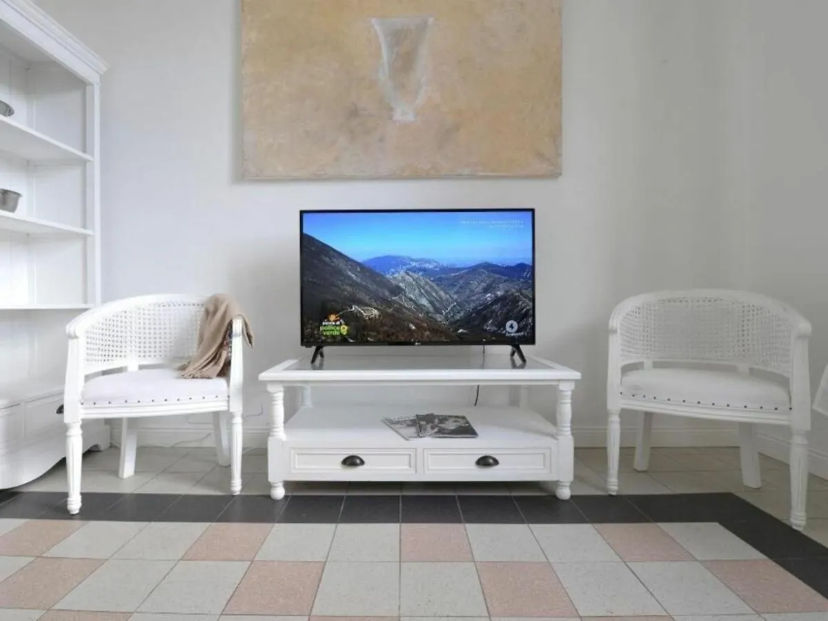 Apartment Bacone Liberty Vittoria By Halldis Milan Italy
